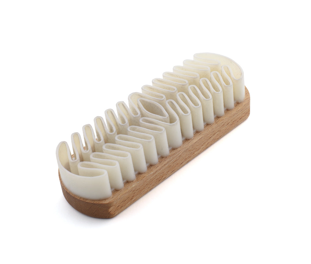 Suede and nubuk leather brush