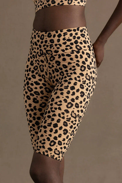 Hey Honey Yoga - Long Biker Leo Biscuit - Miss Salsa