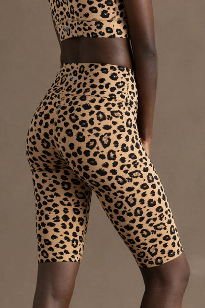Hey Honey Yoga - Long Biker Leo Biscuit - Miss Salsa
