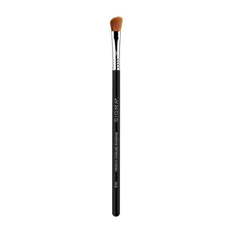 Sigma E70 medium angled brush for precise eyeshadow application and blending, featuring soft SigmaTech® fibers.