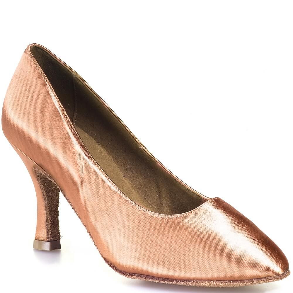 Elegant tan satin Rummos R311 dance shoe, designed for comfort and optimal foot support.