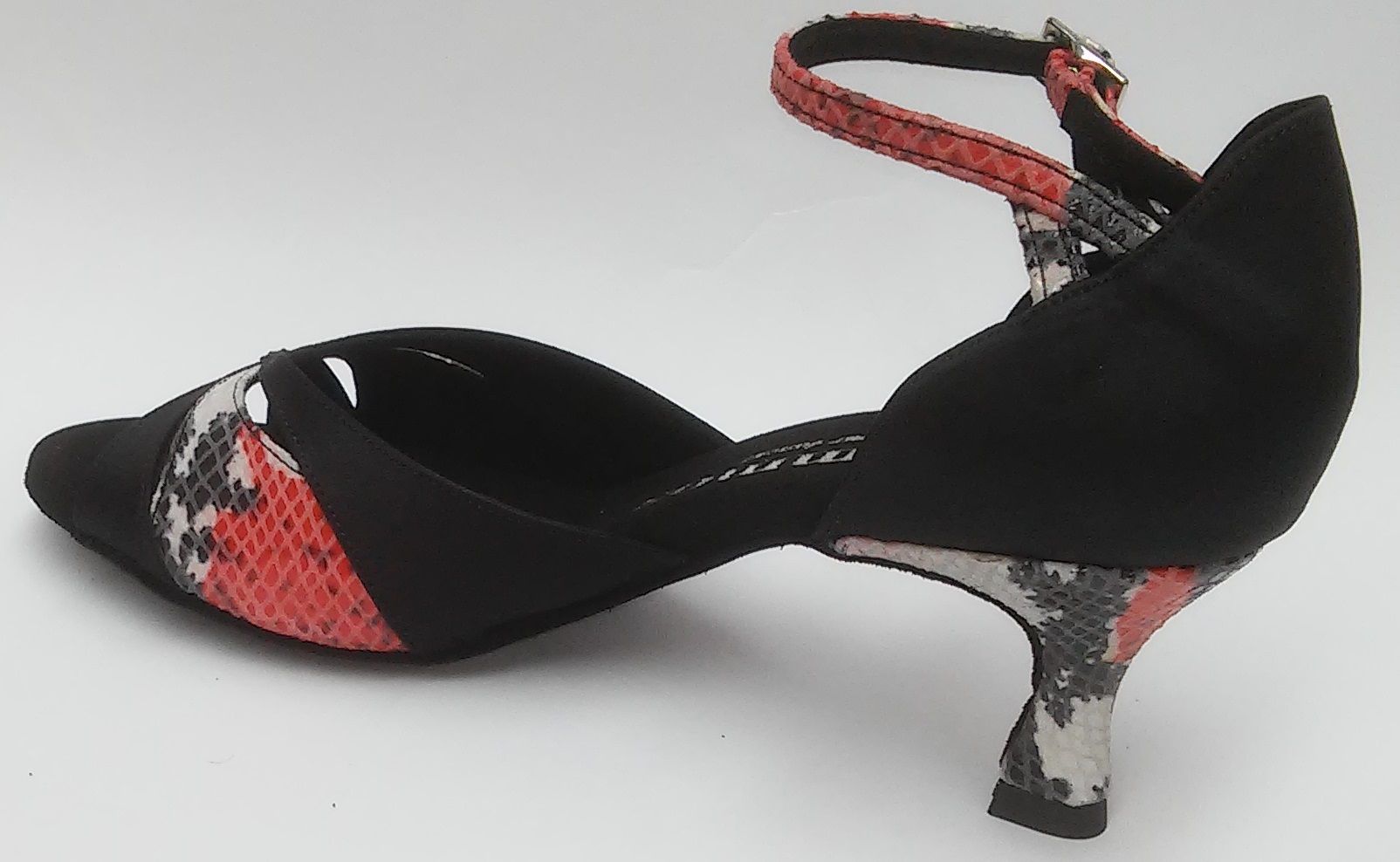 Elegant black and red Latin dance shoe with ankle strap and stylish design, perfect for Salsa and social dancing.