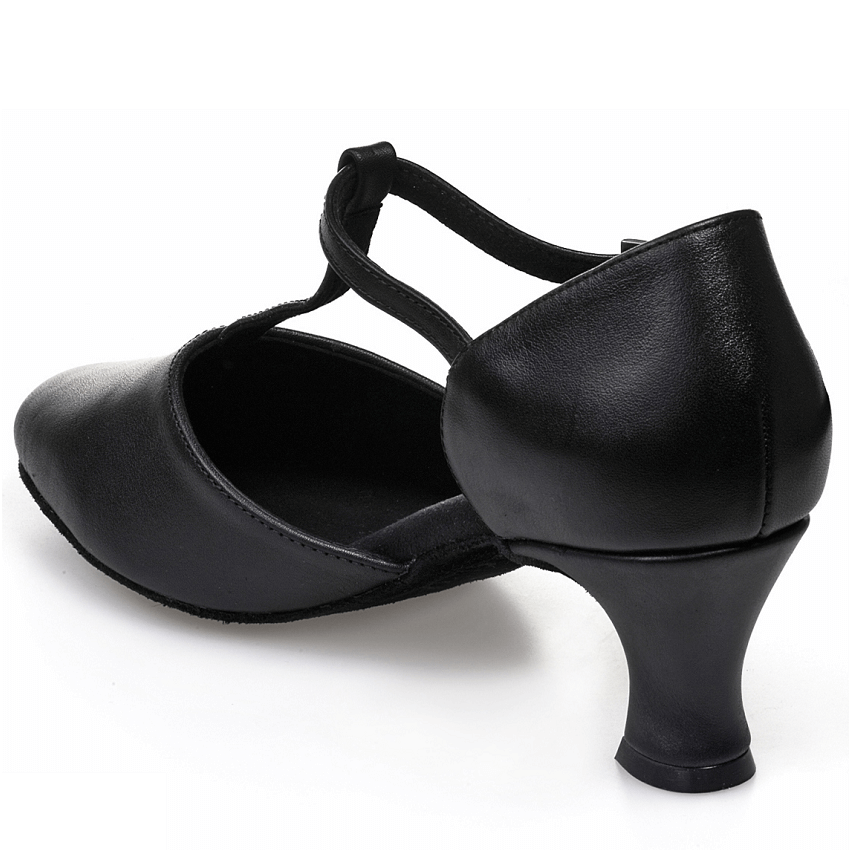 Elegant black ballroom dance shoe Rummos R312 with soft leather and supportive heel design.