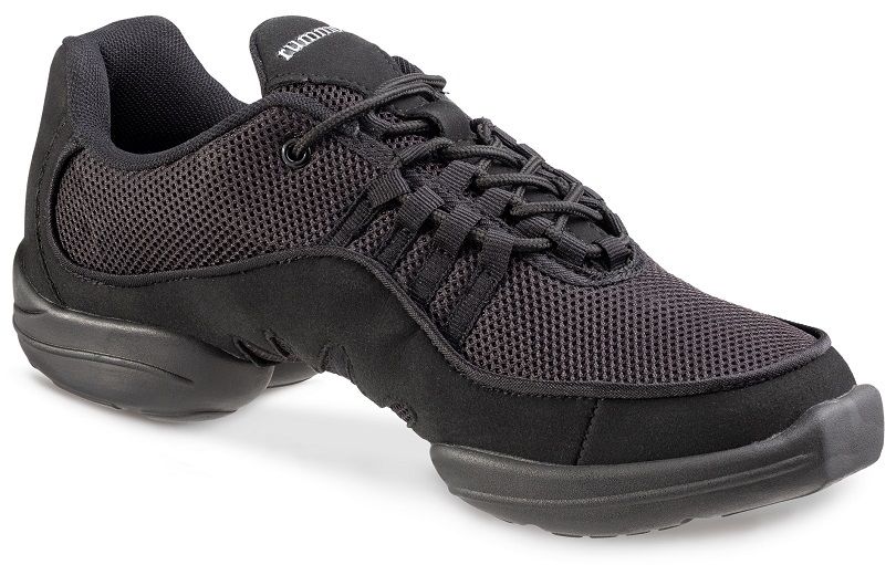 Rummos RS01 Black shoes featuring responsive cushioning and a sleek design for comfort and style.